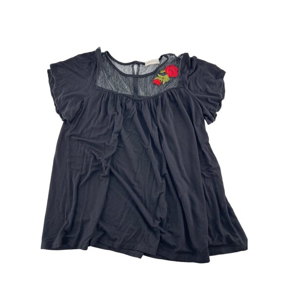 Pebble & Stone Women's Medium Black Top With Red Floral Embroidery & Lace Detail - Picture 1 of 5